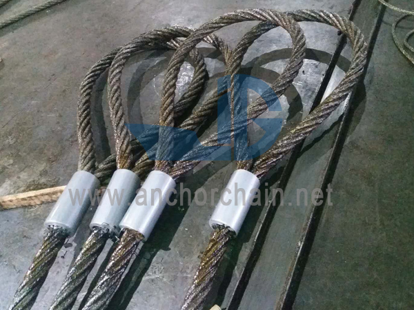 Πιεσμένο συρμάτινο σχοινί με τέσσερα πόδια