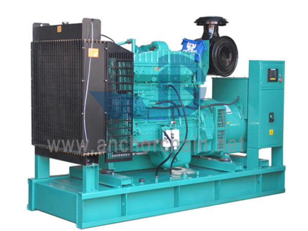Σετ γεννήτριας πετρελαιοκινητήρων Marine 700KW Cummins