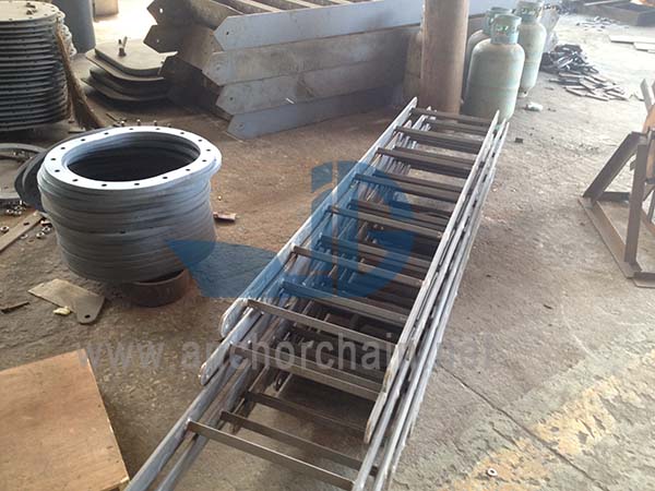 Κατακόρυφη σκάλα Marine Steel